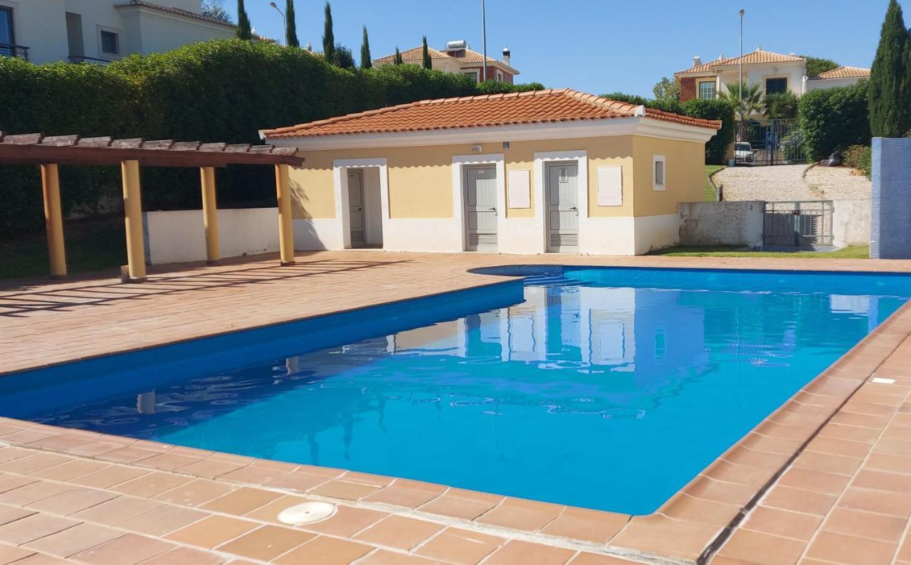 Apartamento Piscina 5 Minutos Praia Alcantarilha Buitenkant foto